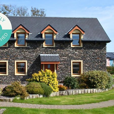 Dingle Courtyard Holiday Homes 3 Bed By Trident Holiday Homes Exterior photo
