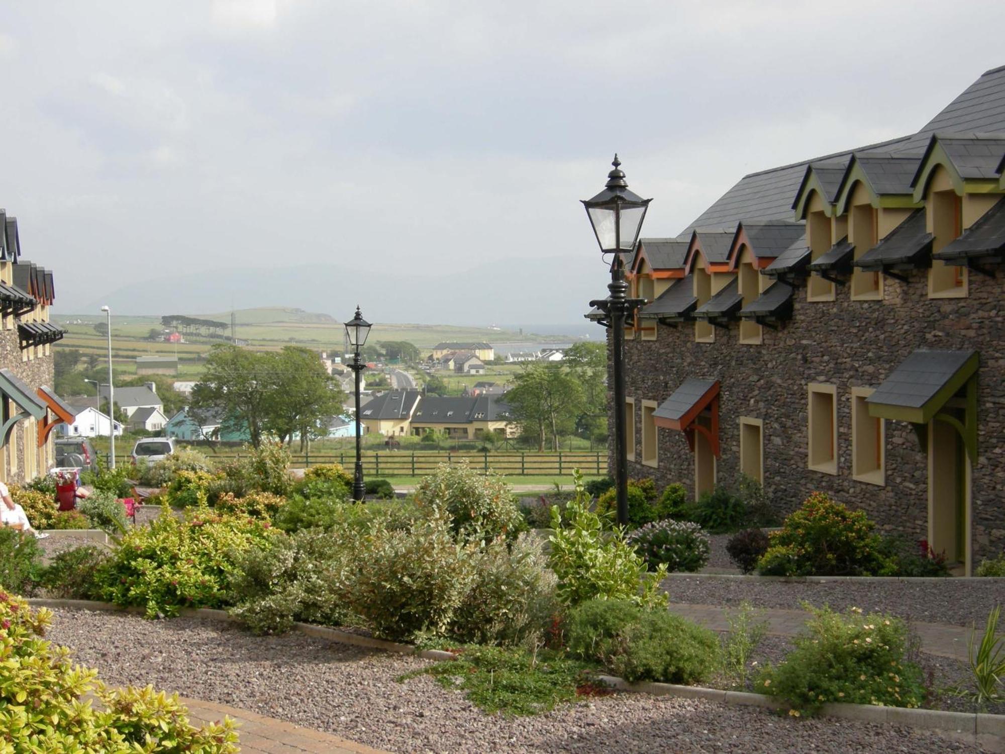 Dingle Courtyard Holiday Homes 3 Bed By Trident Holiday Homes Room photo
